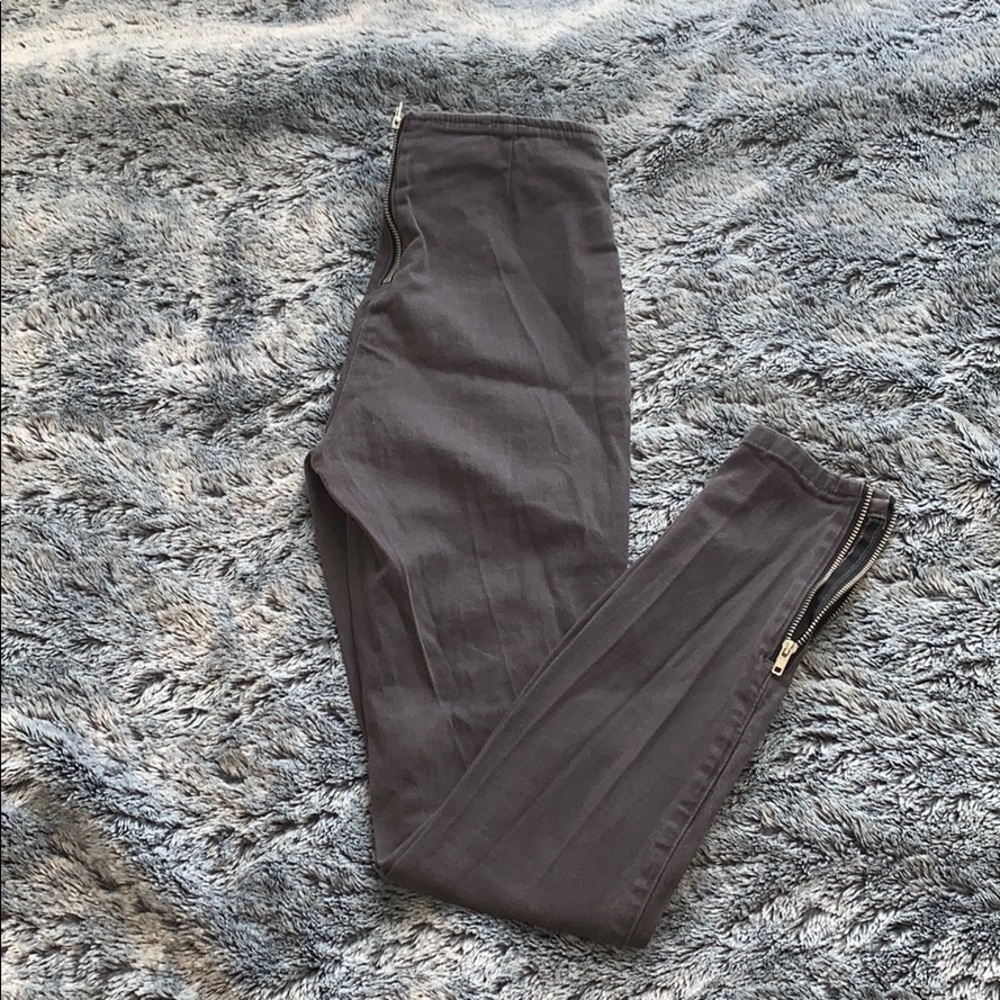 Gray Zipper Pants